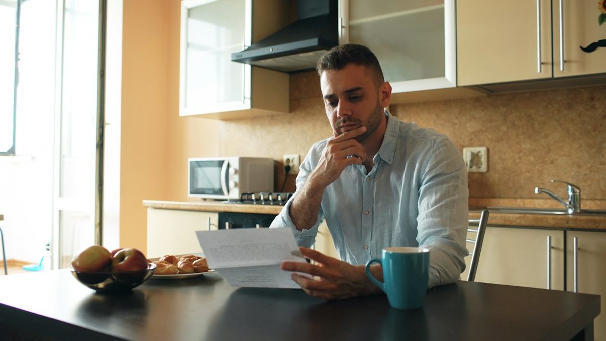 Why a HELOC Beats a Cash-Out Refinance for Your Renovation This Fall